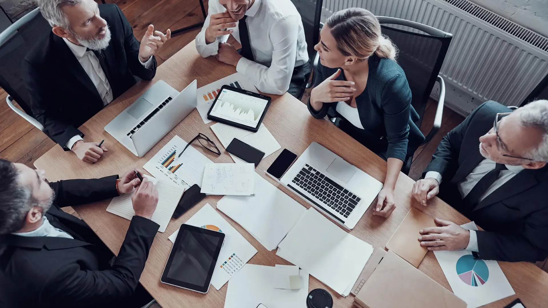 Holding of shareholders' meetings in writing and without a meeting. Interpretation of the Commercial Registry.