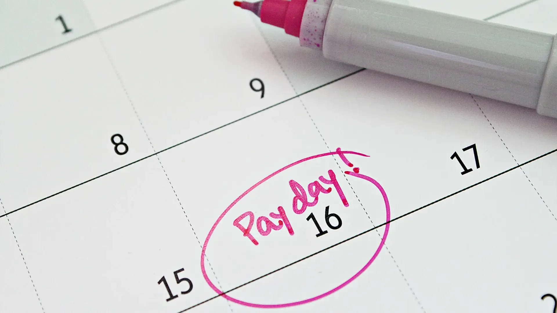 Increase in the minimum wage to €900 per month